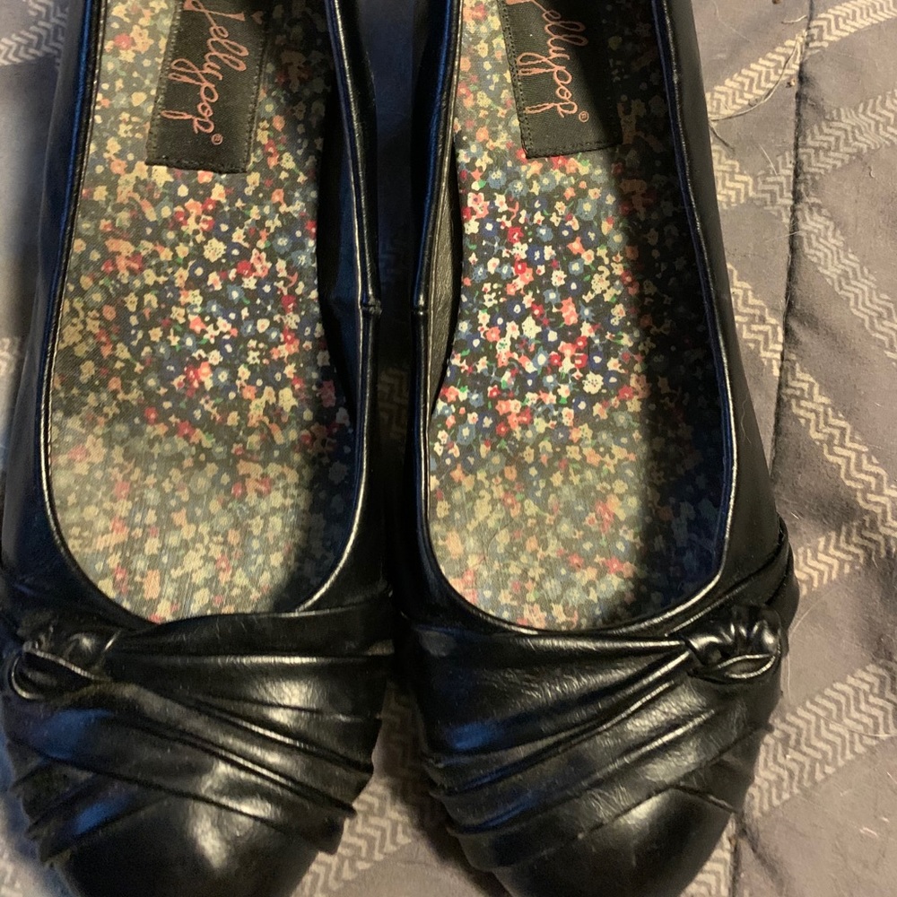 8.5 heeled dress shoe